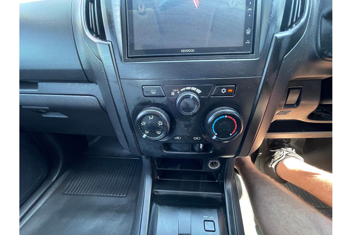 2015 Isuzu D-MAX SX 4X4