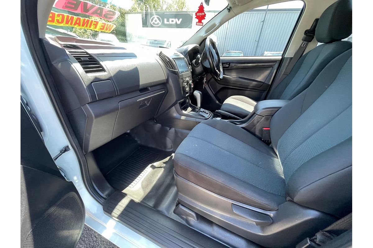 2015 Isuzu D-MAX SX 4X4