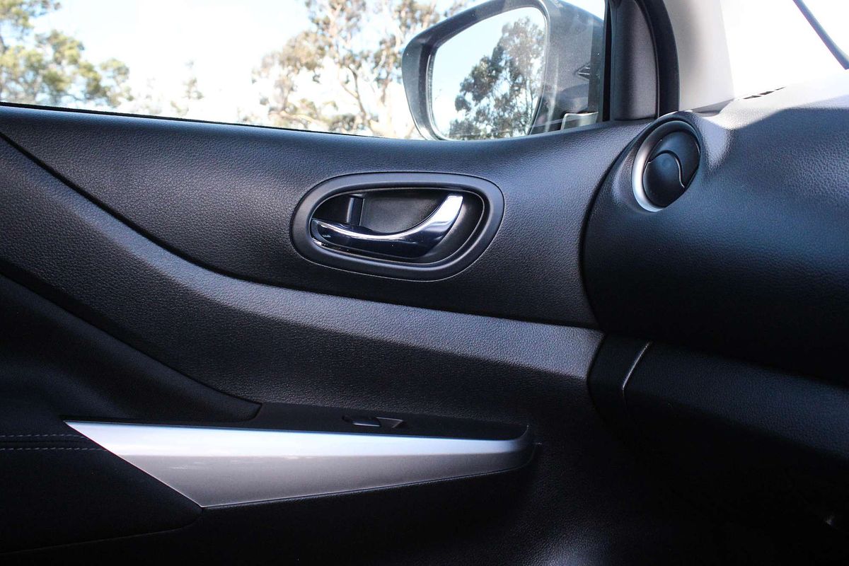 2021 Nissan Navara ST D23 4X4