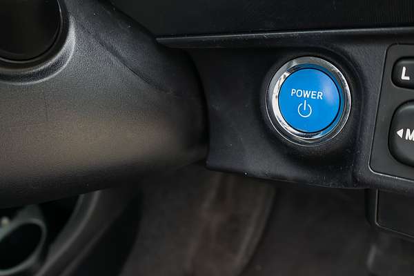 2017 Toyota Prius C NHP10R