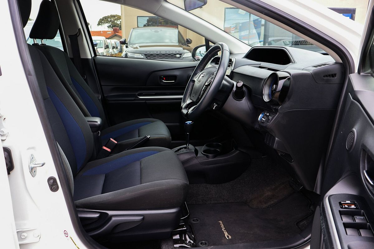 2017 Toyota Prius C NHP10R