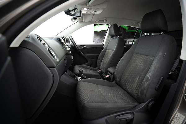 2012 Volkswagen Tiguan 132TSI Pacific 5N