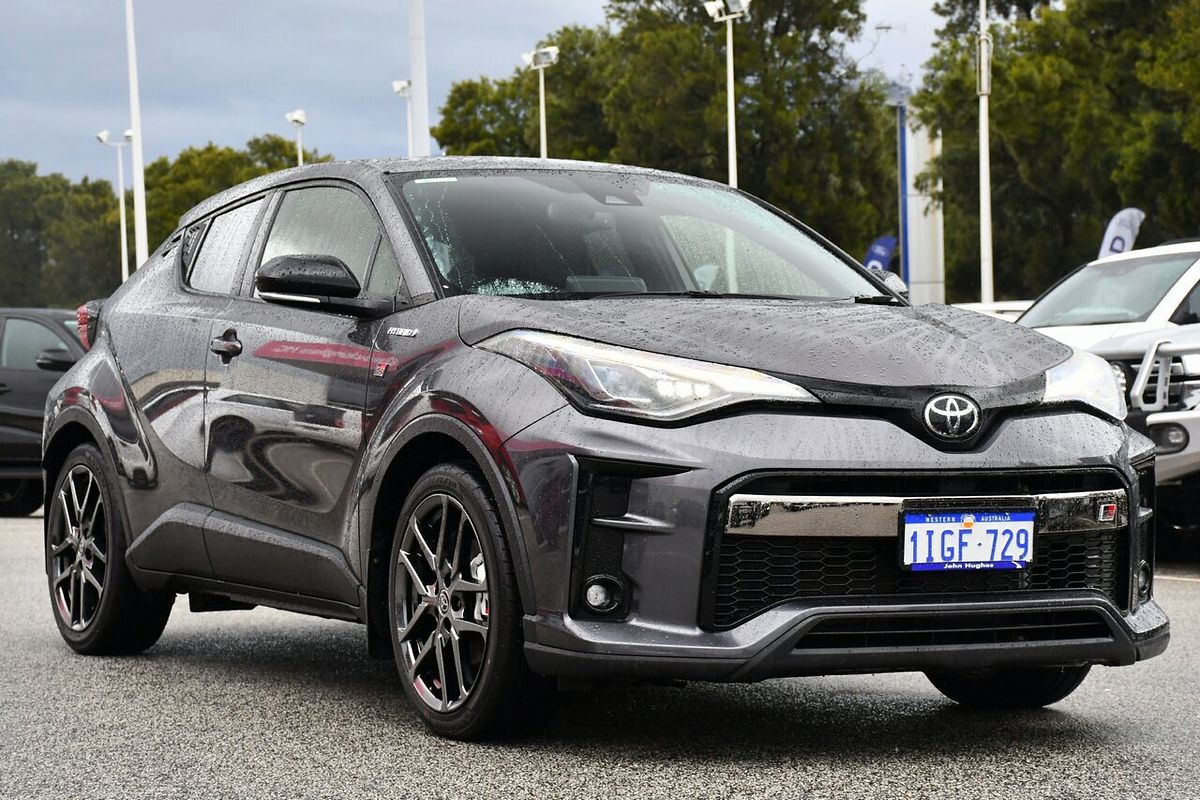 2022 Toyota C-HR GR Sport ZYX10R