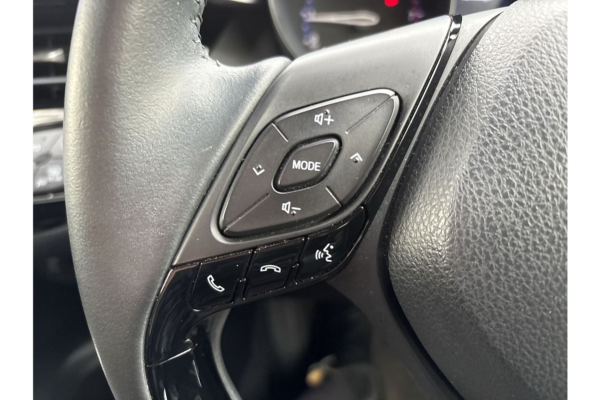 2020 Toyota C-HR GXL NGX10R