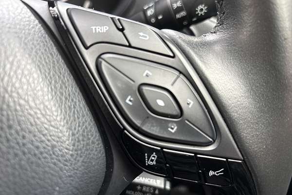 2020 Toyota C-HR GXL NGX10R