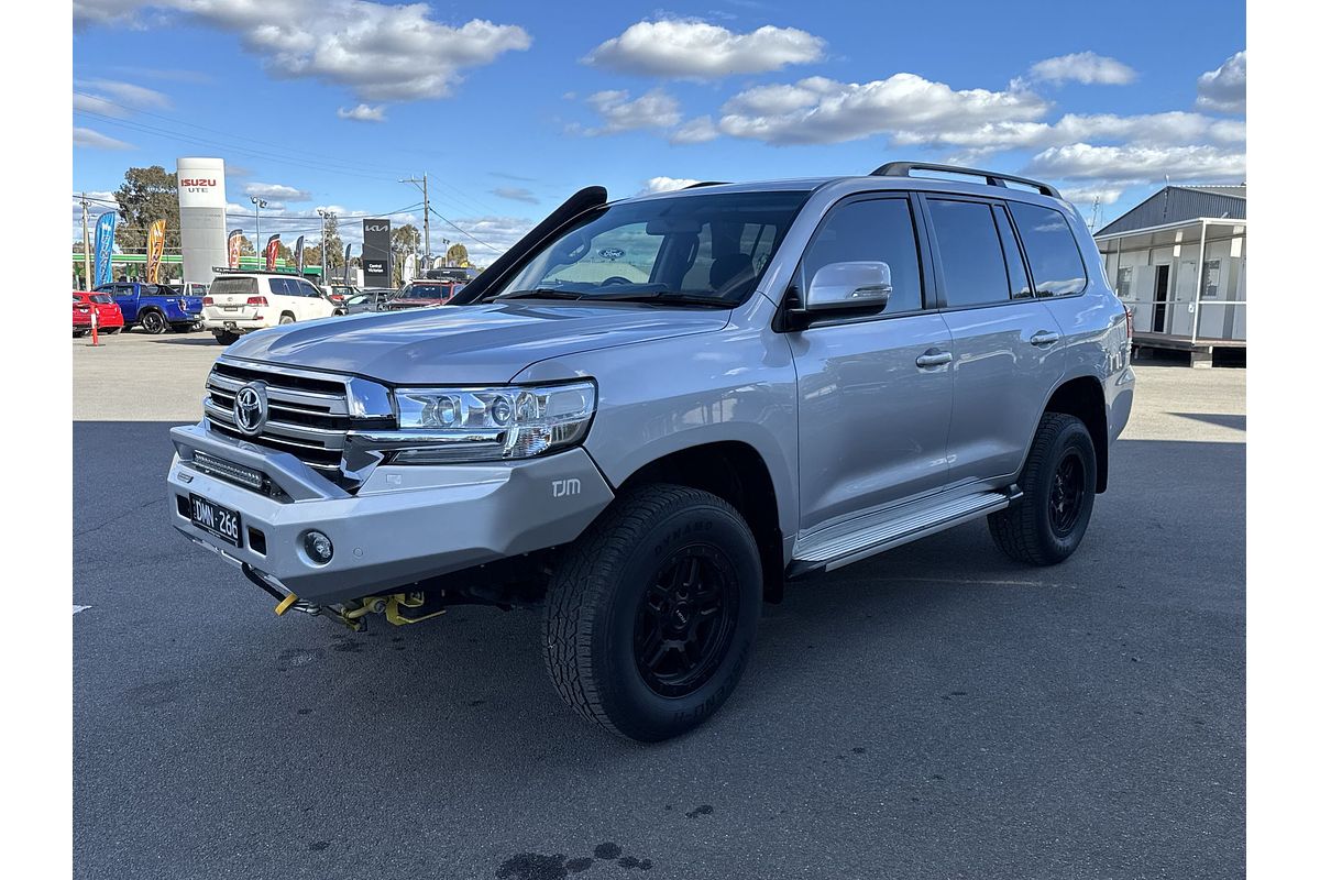 2017 Toyota Landcruiser GXL VDJ200R
