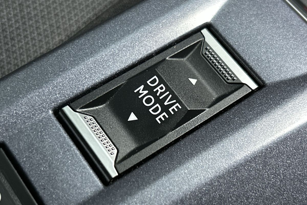2020 Peugeot 2008 Allure P24
