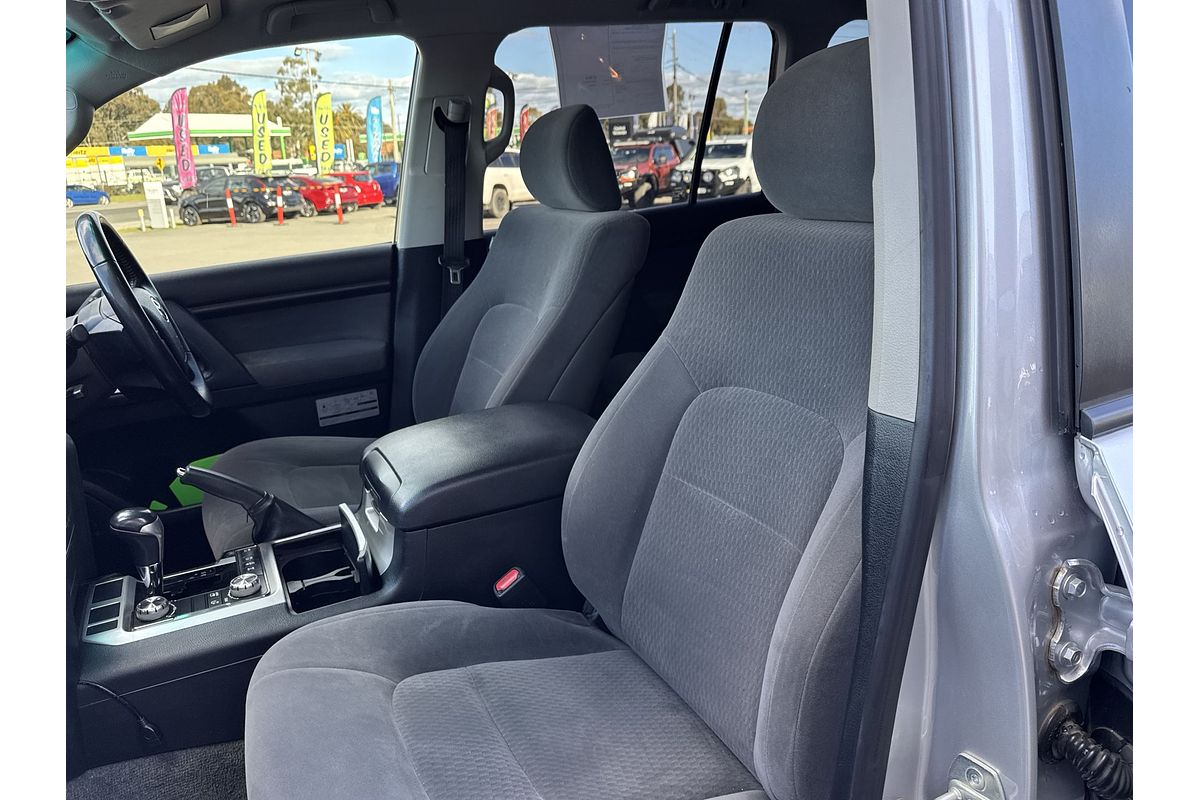 2017 Toyota Landcruiser GXL VDJ200R