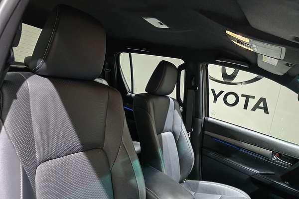 2022 Toyota Hilux Rugged X GUN126R 4X4