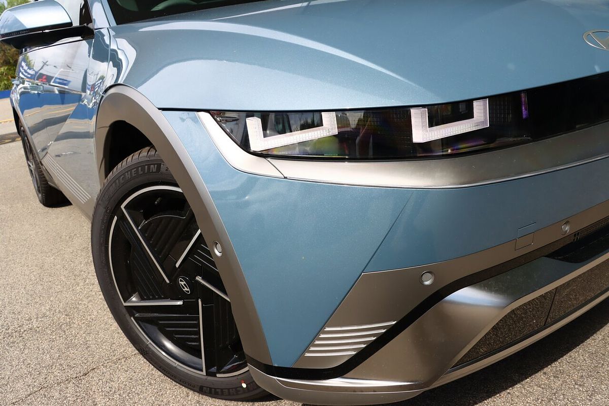2025 Hyundai IONIQ 5 EPIQ NE.V5