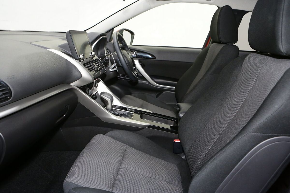 2021 Mitsubishi Eclipse Cross LS YB