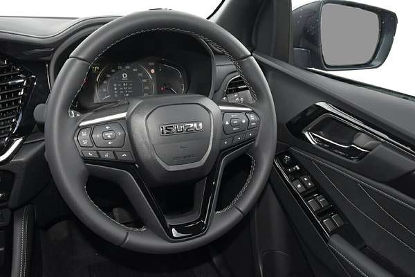 2025 Isuzu MU-X LS-T