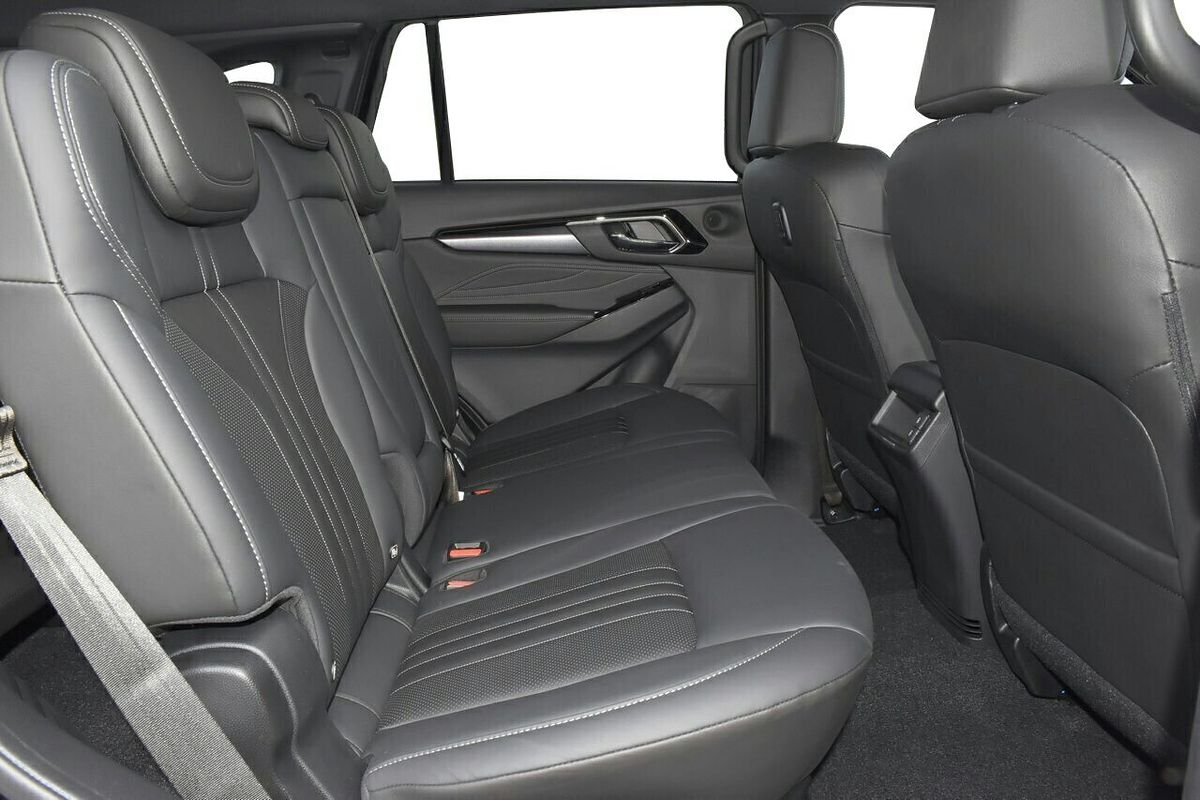 2025 Isuzu MU-X LS-T