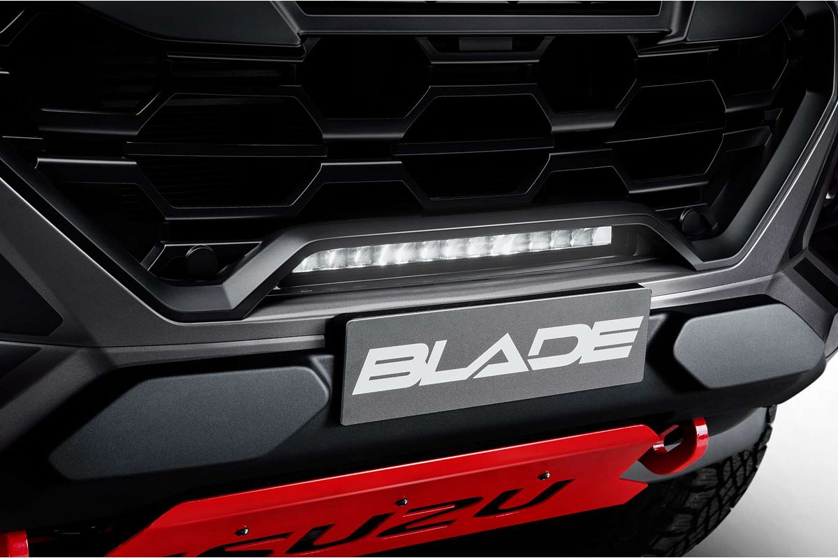 2025 Isuzu D-MAX BLADE 4X4