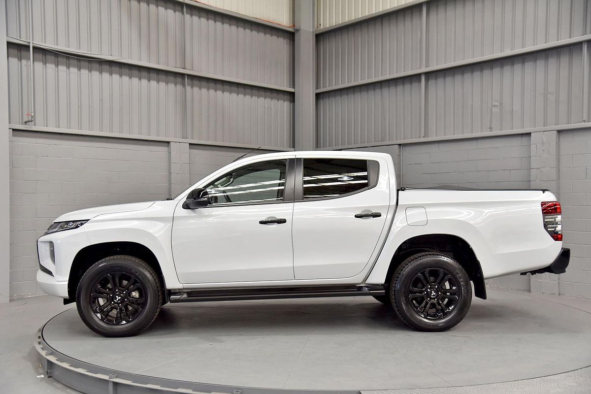 2022 Mitsubishi Triton GSR MR 4X4