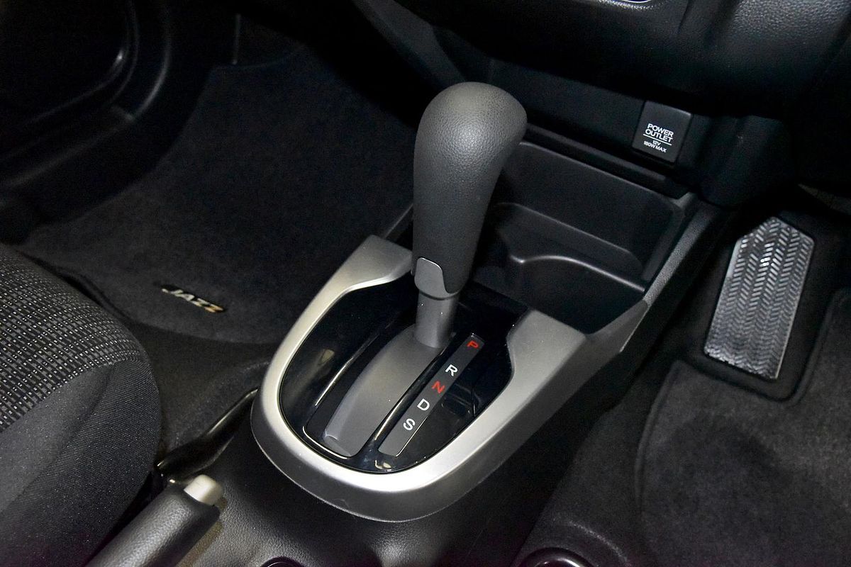 2017 Honda Jazz VTi GF