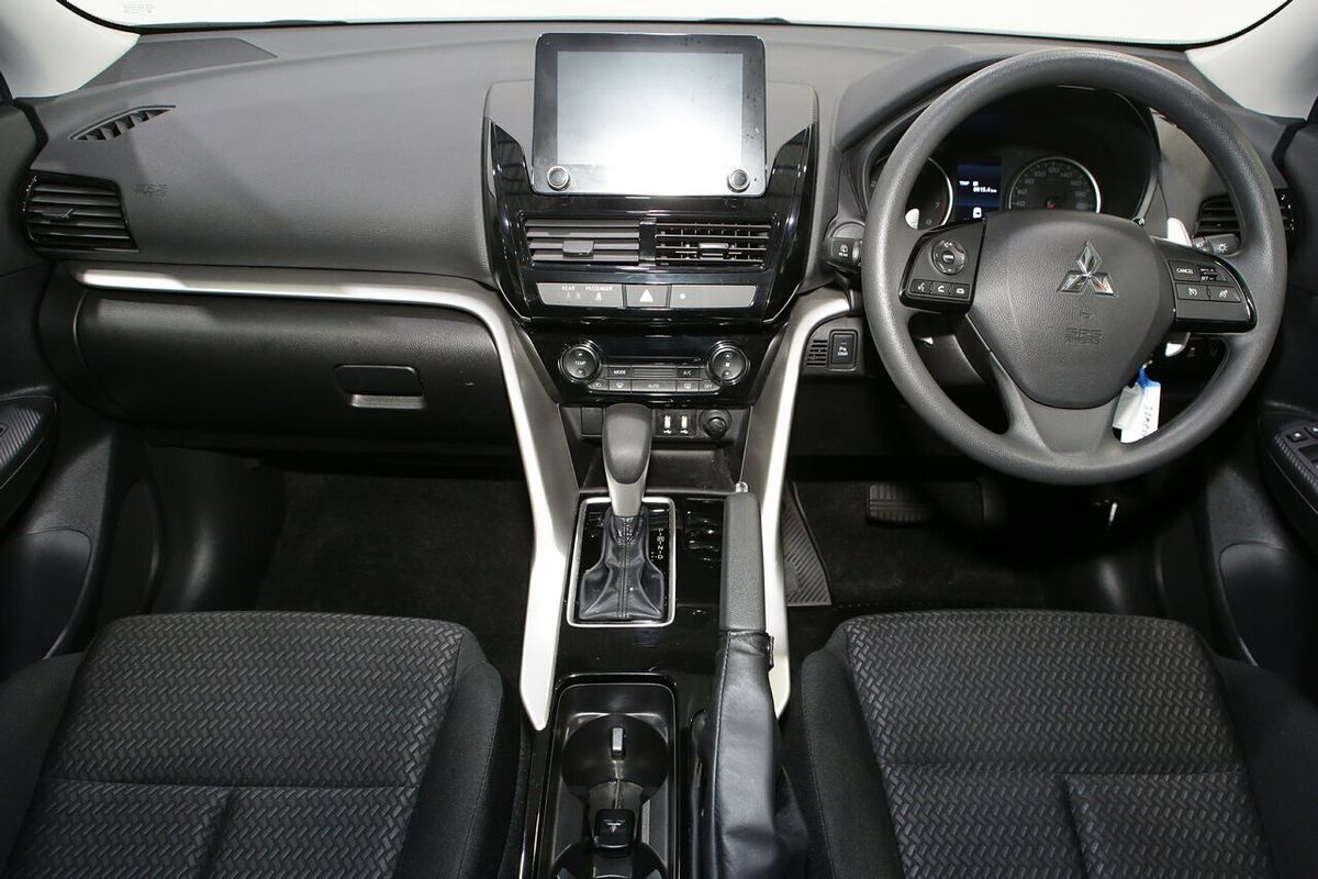 2024 Mitsubishi Eclipse Cross ES YB