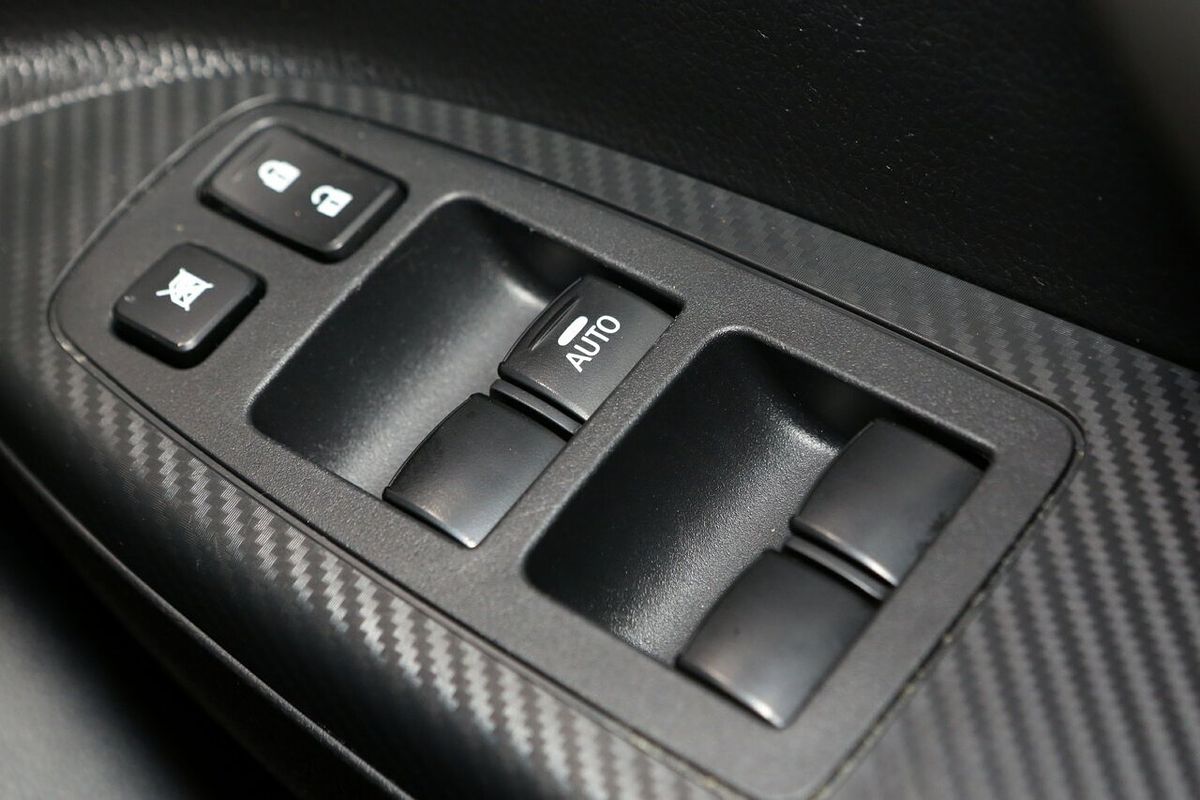 2024 Mitsubishi Eclipse Cross ES YB