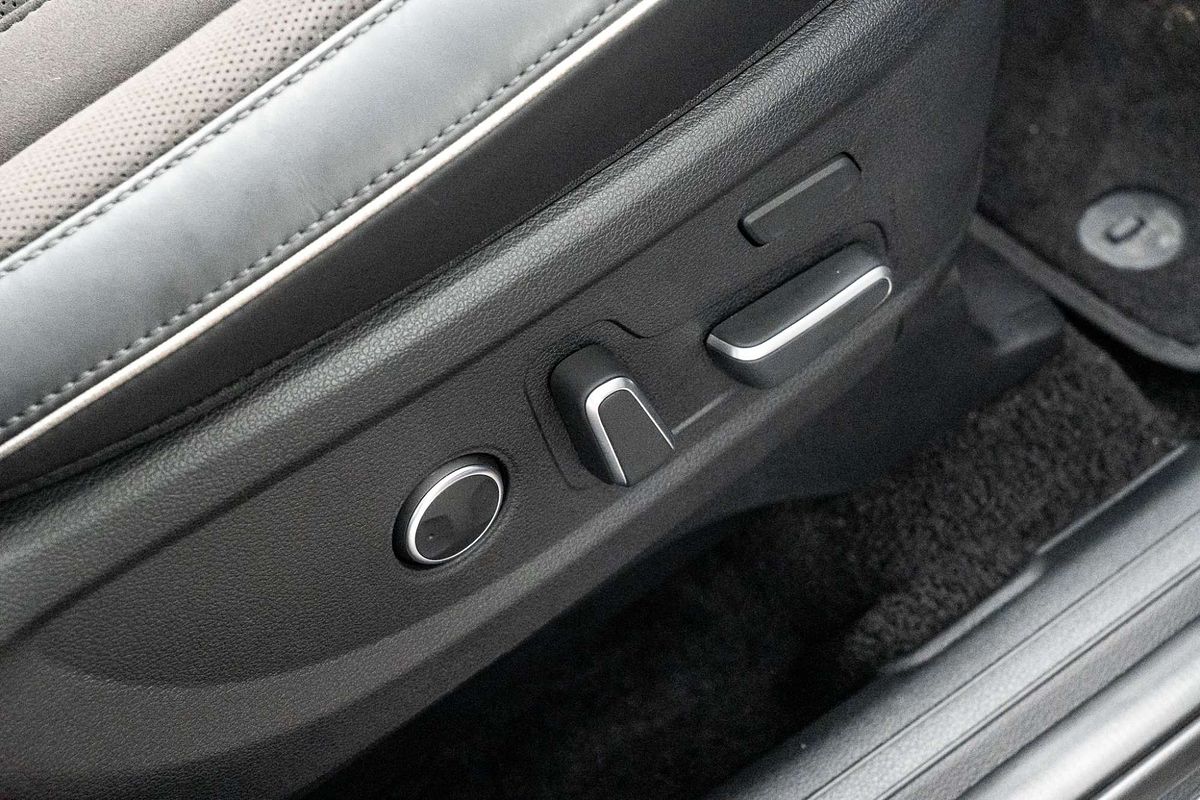 2024 Hyundai Palisade Calligraphy Black Ink LX2.V5