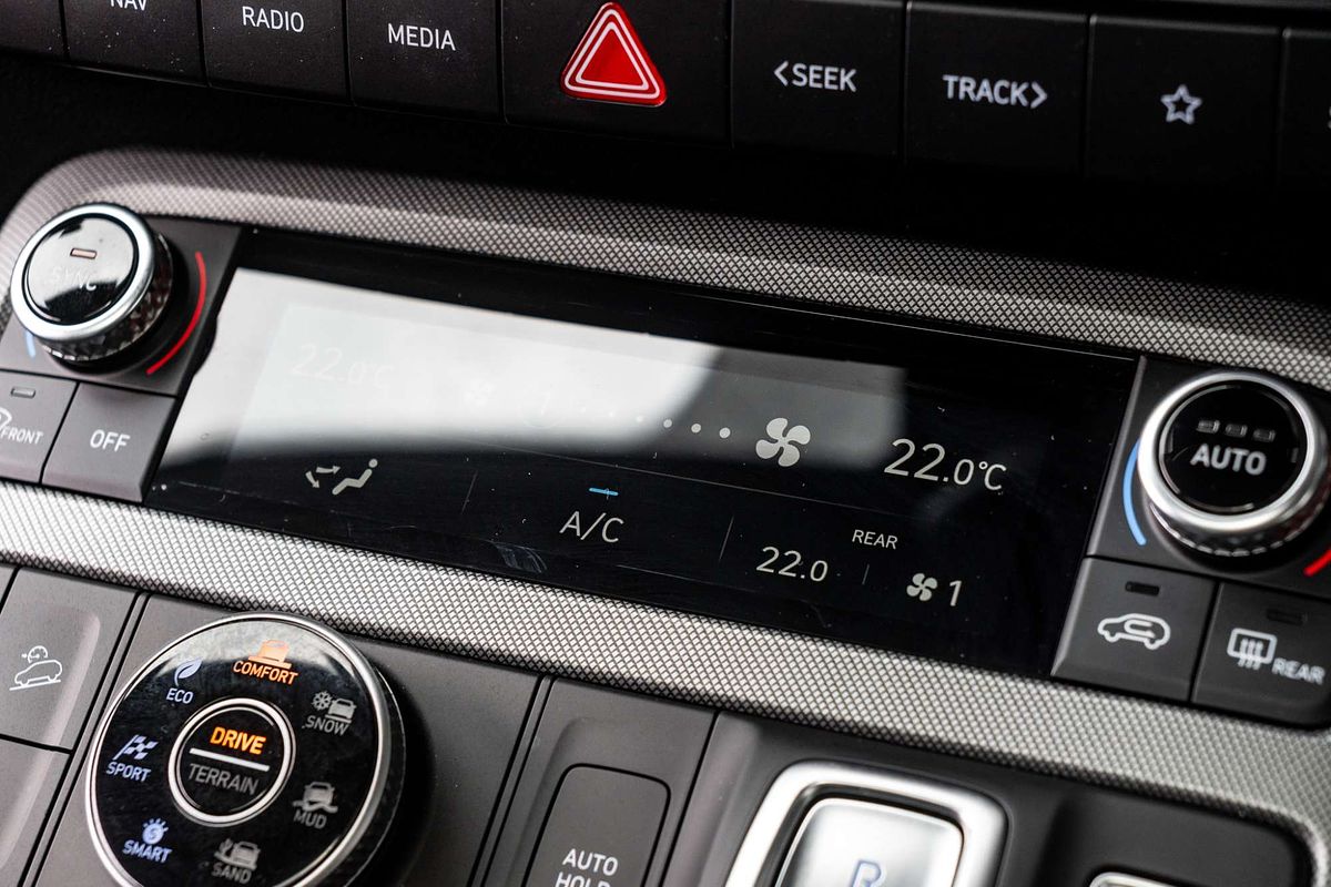 2024 Hyundai Palisade Calligraphy Black Ink LX2.V5