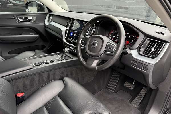 2019 Volvo XC60 D4 Momentum
