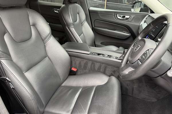 2019 Volvo XC60 D4 Momentum