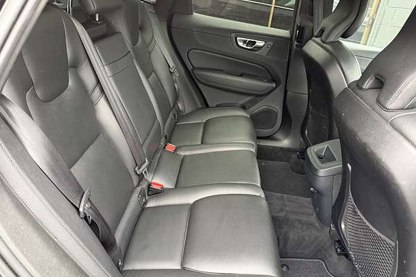 2019 Volvo XC60 D4 Momentum