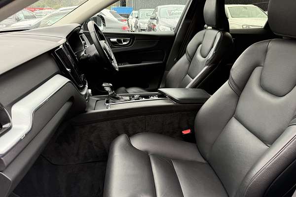 2019 Volvo XC60 D4 Momentum
