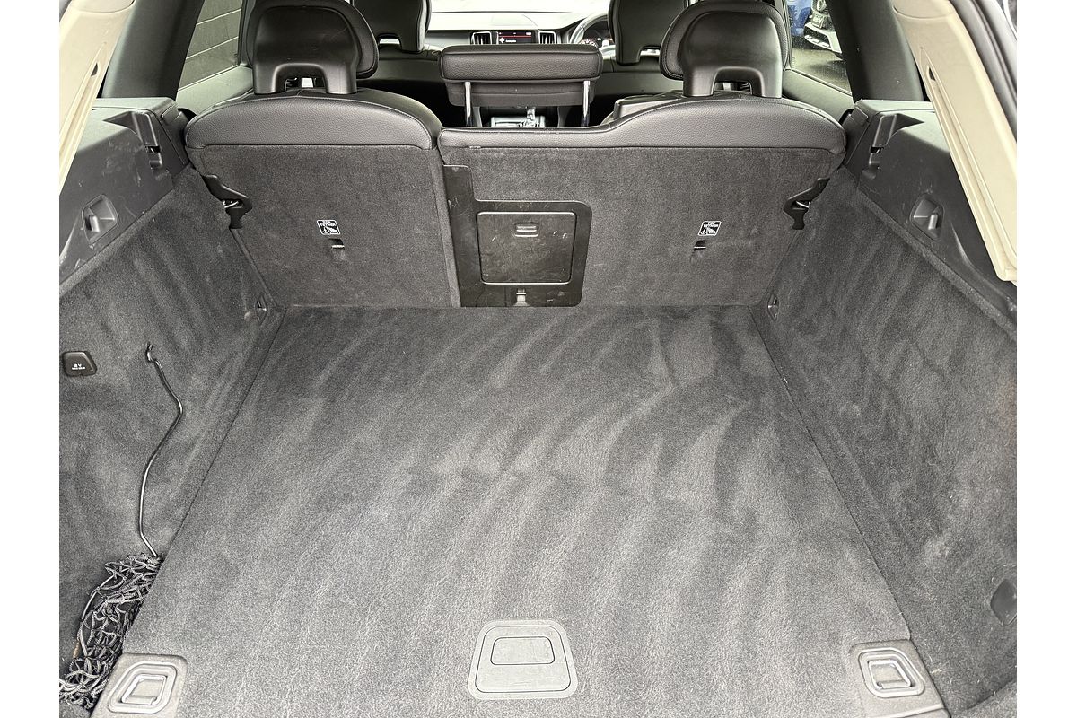 2019 Volvo XC60 D4 Momentum
