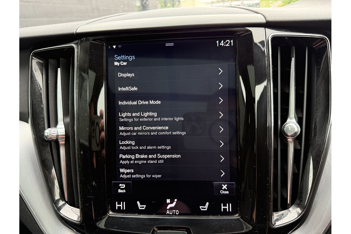 2019 Volvo XC60 D4 Momentum