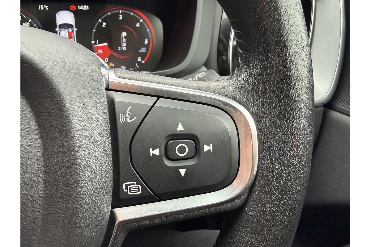 2019 Volvo XC60 D4 Momentum