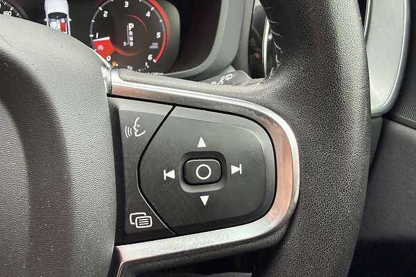 2019 Volvo XC60 D4 Momentum