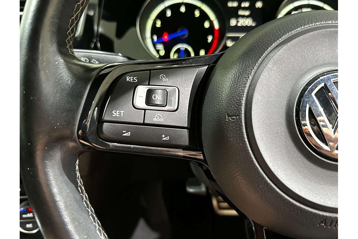 2016 Volkswagen Golf R 7