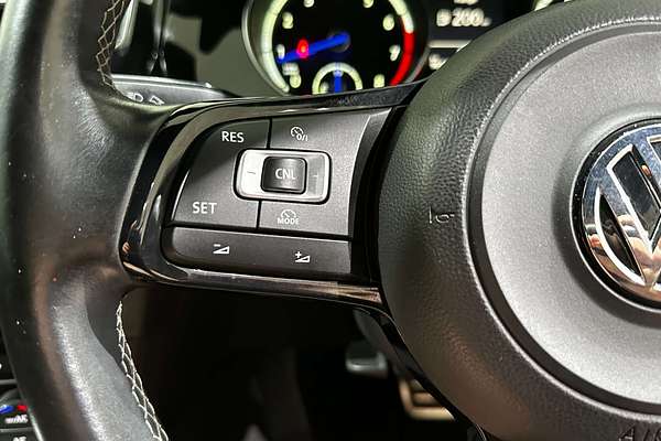 2016 Volkswagen Golf R 7