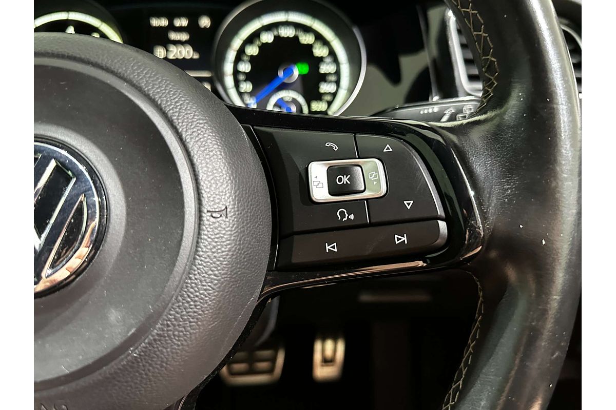 2016 Volkswagen Golf R 7