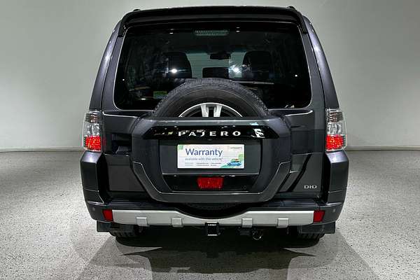 2017 Mitsubishi Pajero GLS NX
