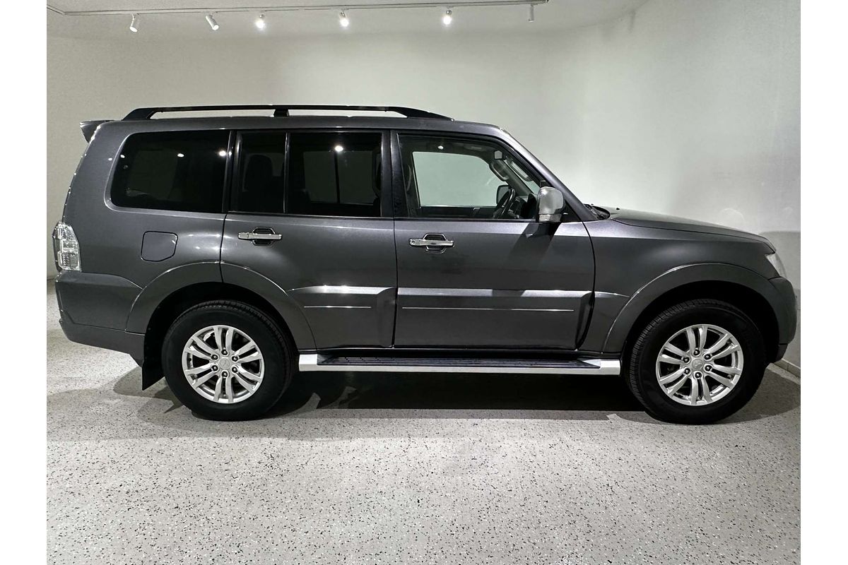 2017 Mitsubishi Pajero GLS NX