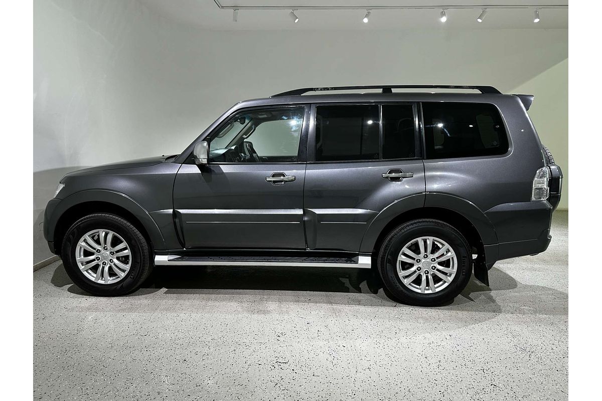 2017 Mitsubishi Pajero GLS NX