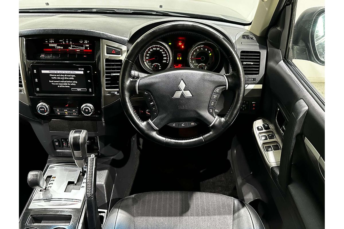 2017 Mitsubishi Pajero GLS NX