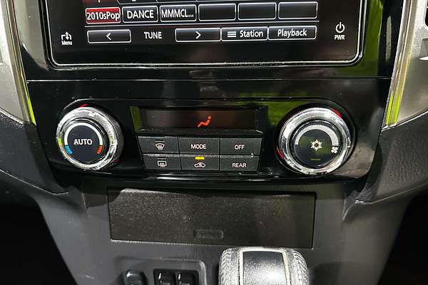 2017 Mitsubishi Pajero GLS NX