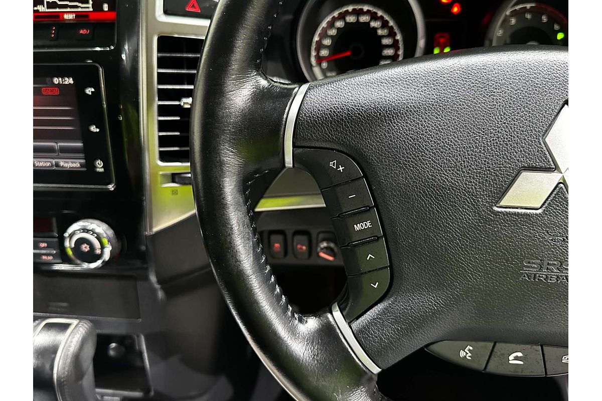 2017 Mitsubishi Pajero GLS NX