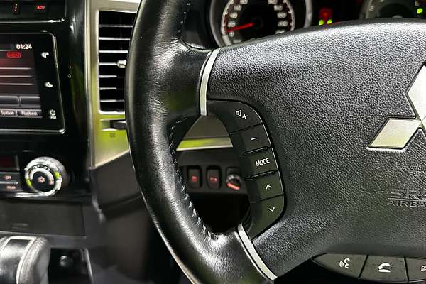 2017 Mitsubishi Pajero GLS NX