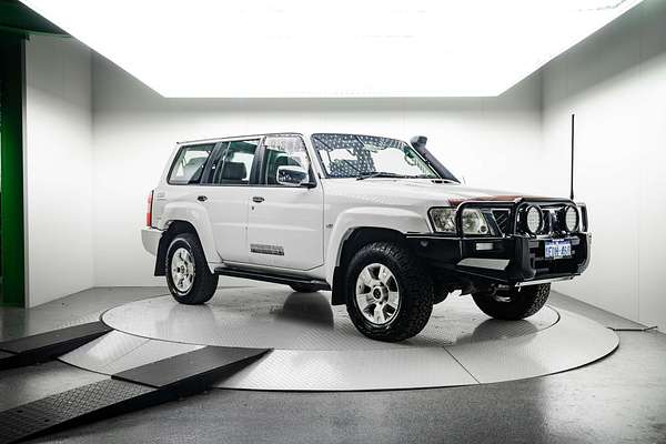 2008 Nissan Patrol ST-L GU 6