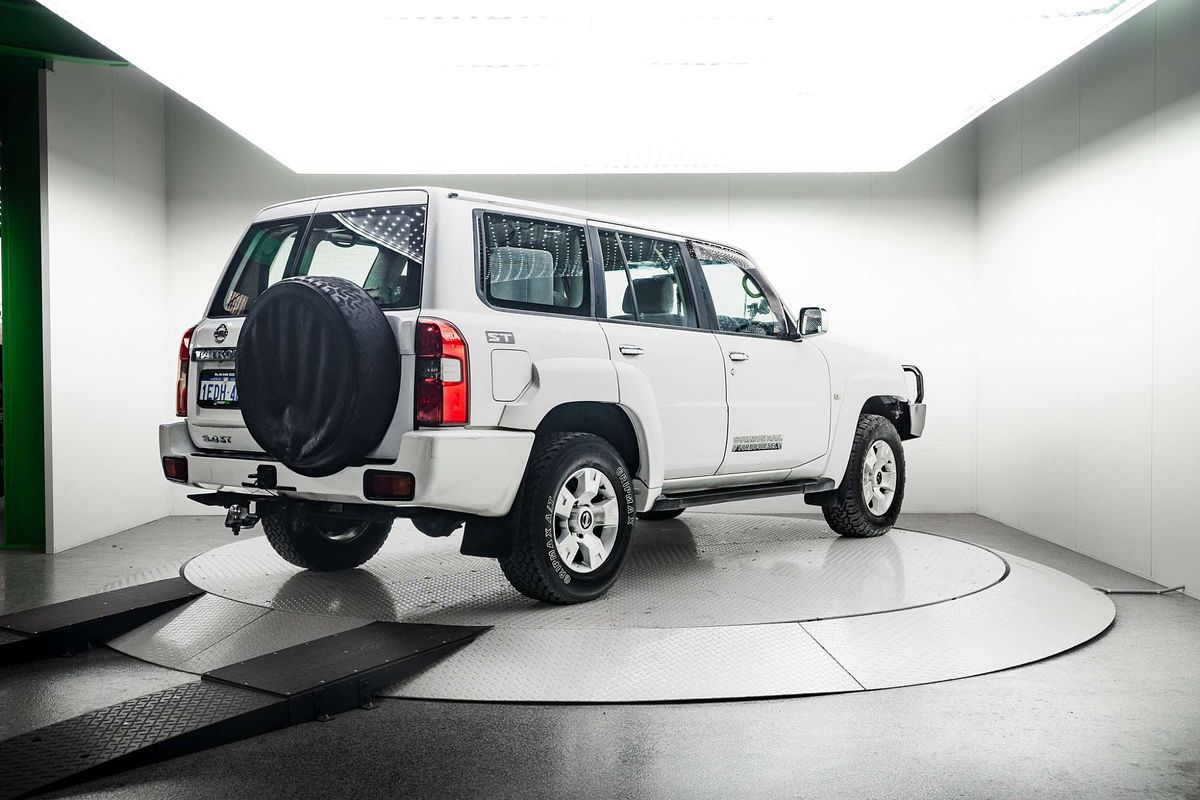 2008 Nissan Patrol ST-L GU 6