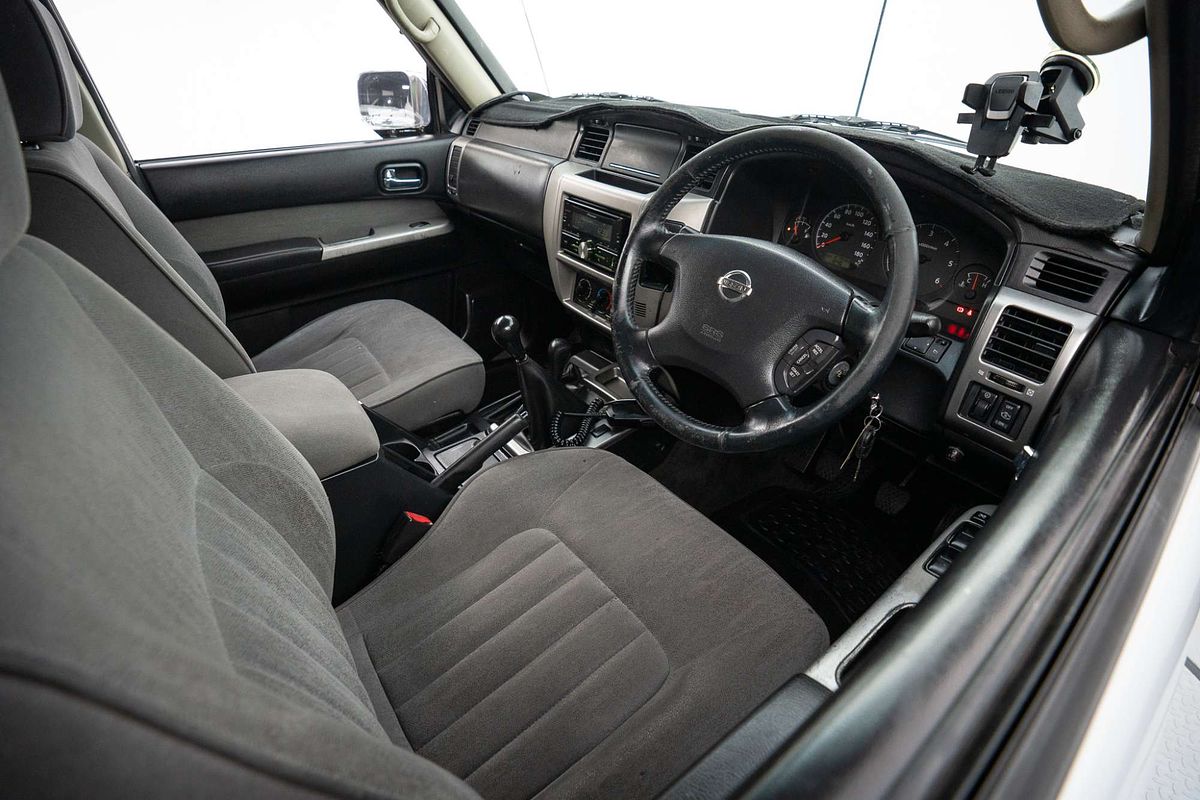 2008 Nissan Patrol ST-L GU 6
