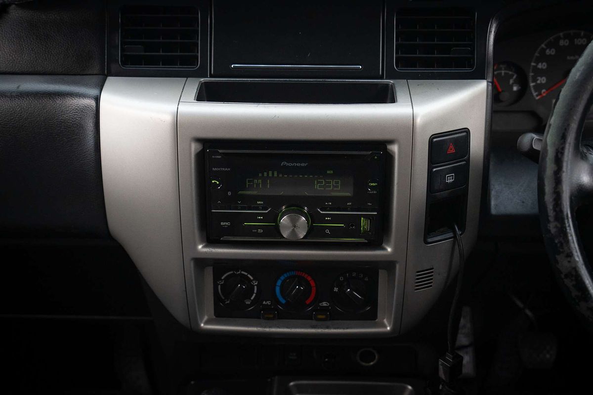 2008 Nissan Patrol ST-L GU 6