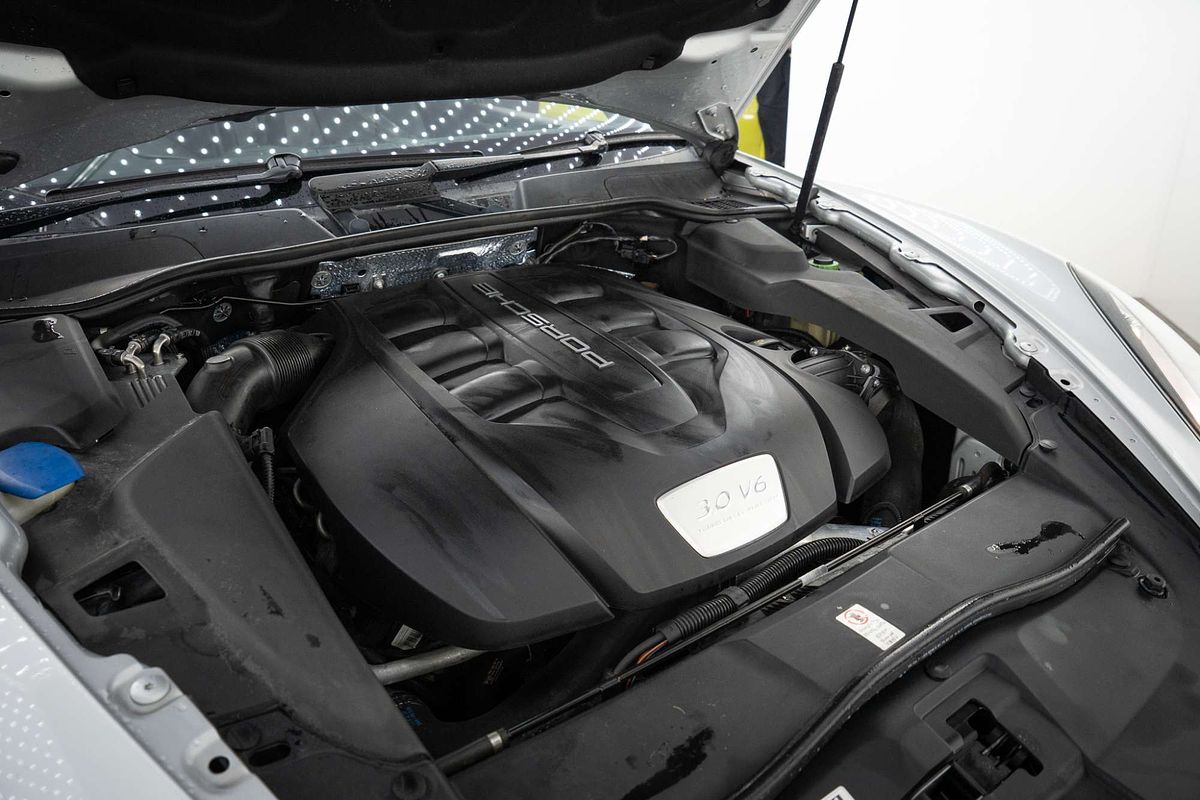 2014 Porsche Cayenne Diesel 92A