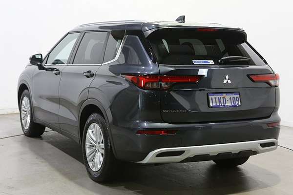 2024 Mitsubishi Outlander LS ZM