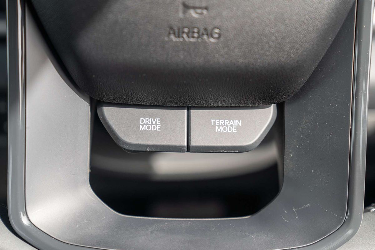 2025 Kia Tasman SX TK 4X4