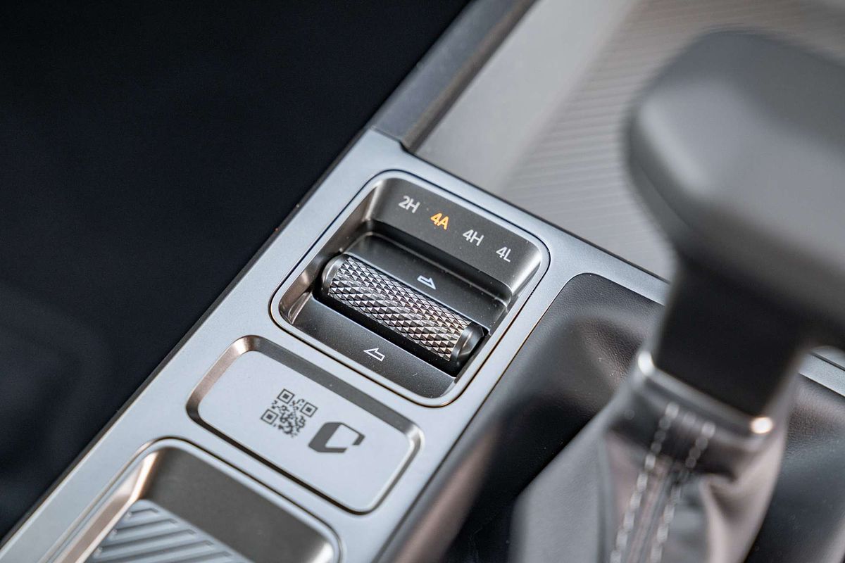 2025 Kia Tasman SX TK 4X4